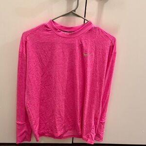 Nike womens Vibrant Pink Long Sleeve Tee

Pink is slightly brighter